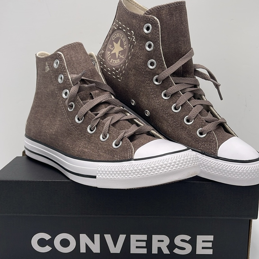 Converse WMNS All Star High-Top Sneakers Brown A08576F
CTAS HÌ
PURE PUMICE/PURE - Picture 4 of 16